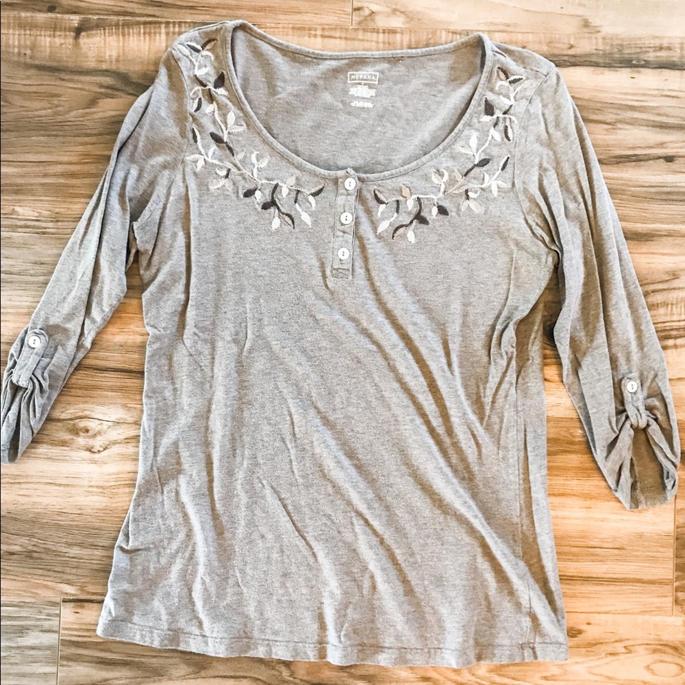 Merona Medium Quarter Length Sleeve Shirt